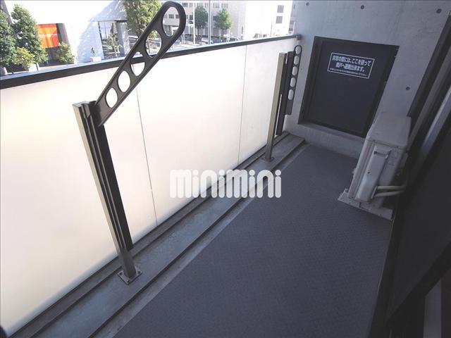 バルコニー　東向きのベランダ