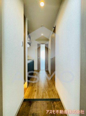 玄関　※同物件　別間取り　参考写真