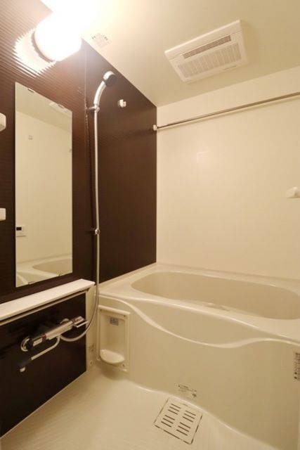 バス・シャワールーム　★お問い合わせはタウンハウジングまで★