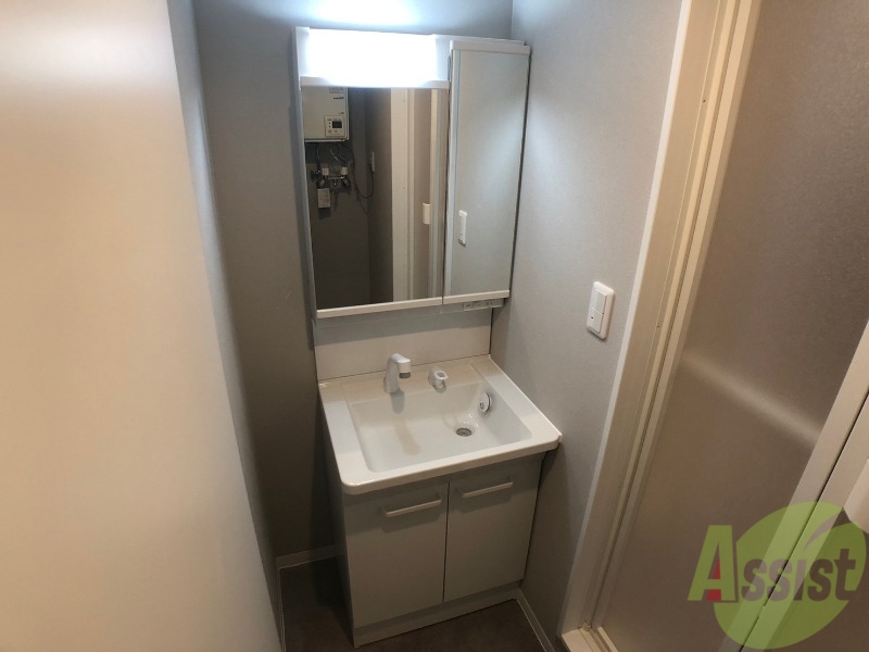 洗面設備　シャンプードレッサーで身支度もラクラクです！