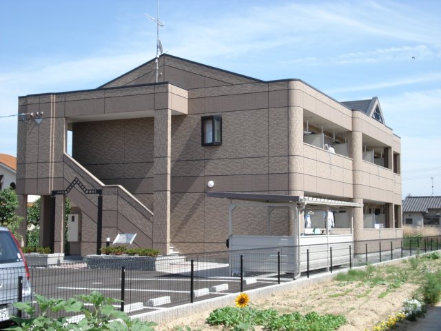 建物外観　外観写真（昼）