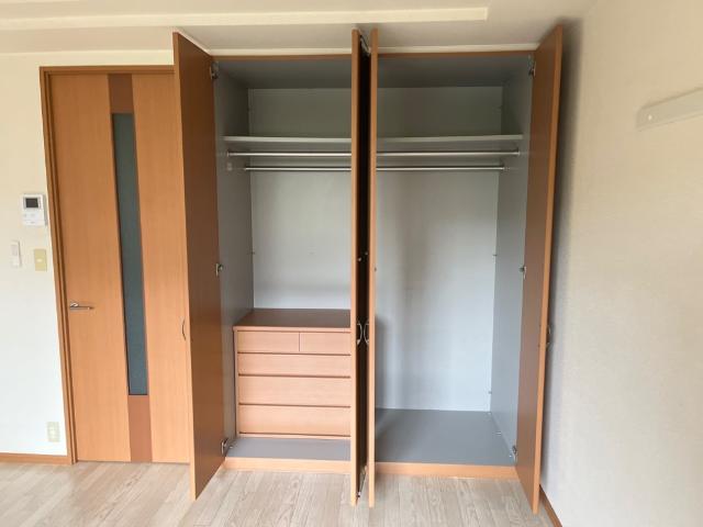 収納　クローゼット