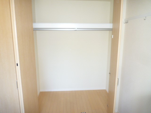 収納　写真は202号室です（参考）