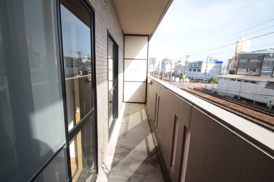 バルコニー　※別部屋の写真です