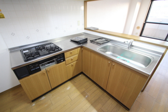 キッチン　※別部屋の写真です