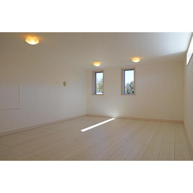 その他　小屋裏収納?