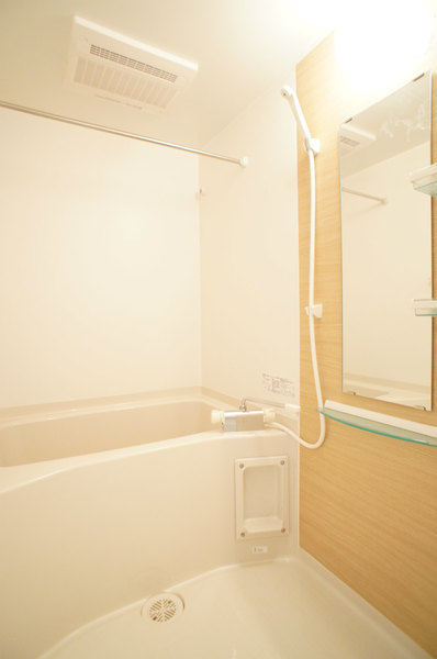 バス・シャワールーム　バスルーム