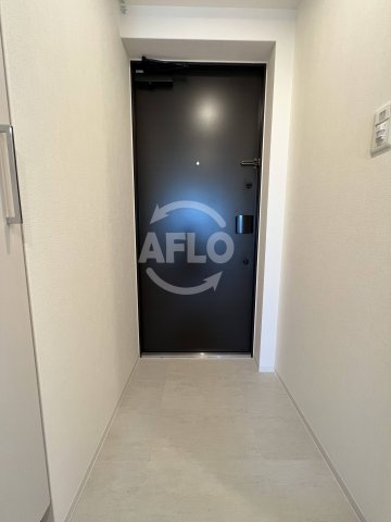 玄関　シーズンフラッツ新町　玄関