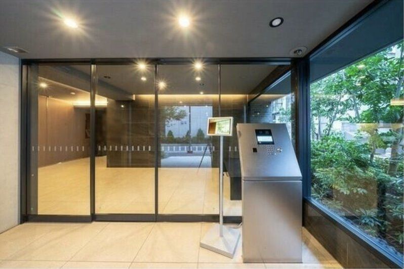 エントランス　エントランス