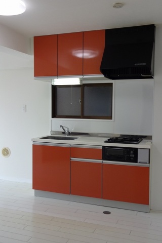 キッチン　※同マンション別部屋の写真です。