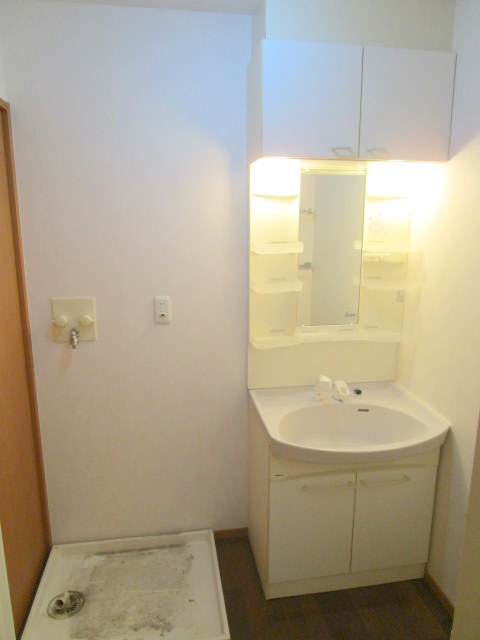 洗面設備　★独立洗面台・室内洗濯機置き場★