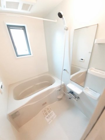 バス・シャワールーム　ゆったり過ごせるお風呂です