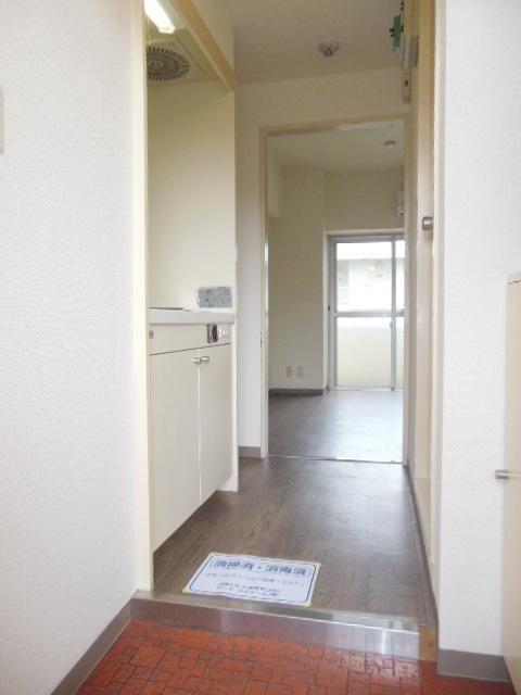 玄関　★同マンション参考写真★