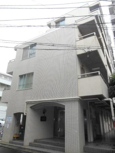 建物外観　★地上7階建ての駅近物件！★