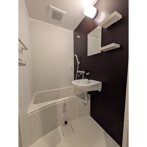 バス・シャワールーム　同シリーズ物件のモデルルームになります※現況優先