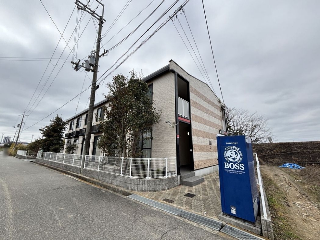 建物外観　2022年10月に外壁塗装いたしました。