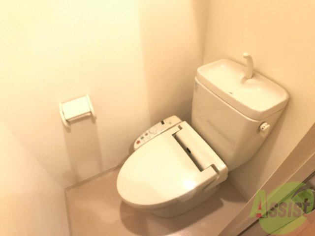 トイレ　ウォシュレット機能がついたトイレ。安心して使用できますね。