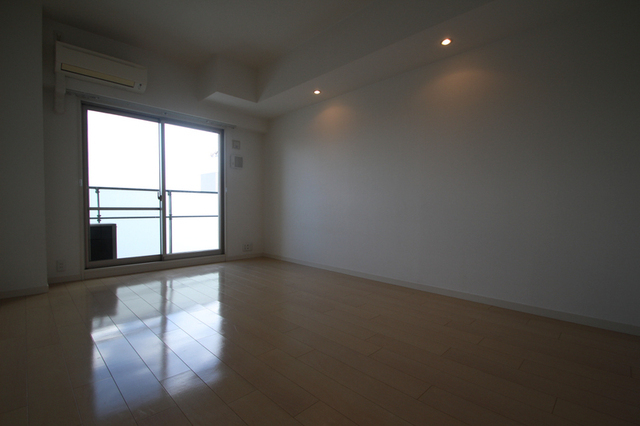 その他部屋・スペース　白く素敵なフローリング