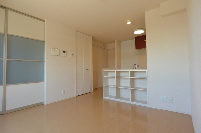 居室・リビング　フローリング仕上げ