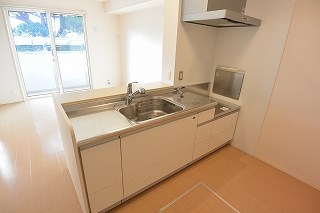 キッチン　2口ガスコンロ設置可能