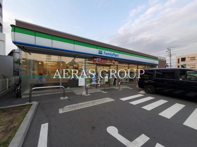 コンビニ　ファミリーマート ガーデンシティ北戸田店（コンビニ）まで287m