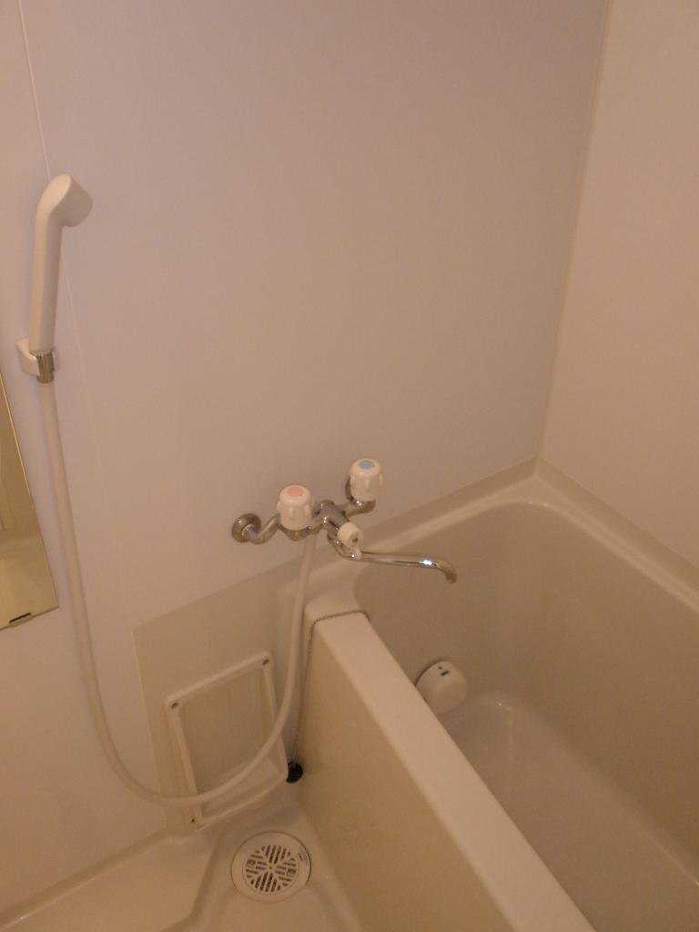 バス・シャワールーム　バス※別部屋参考写真