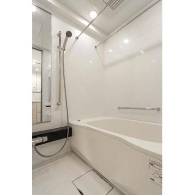 バス・シャワールーム　※写真は同タイプ住戸です。