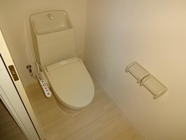 トイレ　シャワー付トイレ