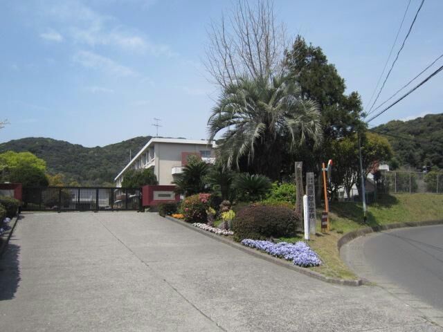 小学校　西原台小学校（小学校）まで67m