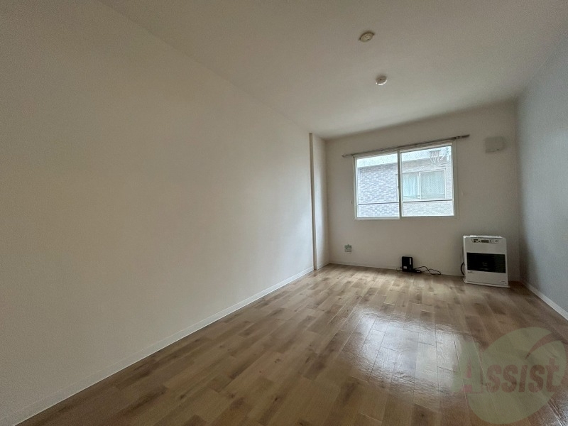 居室・リビング　広くてキレイなお部屋が広がっていて、充実した生活が送れそう。