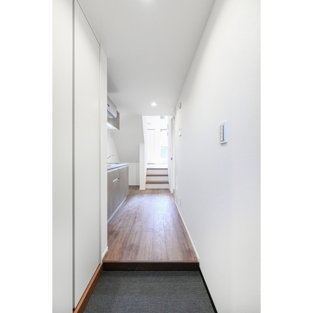 玄関　103号写真