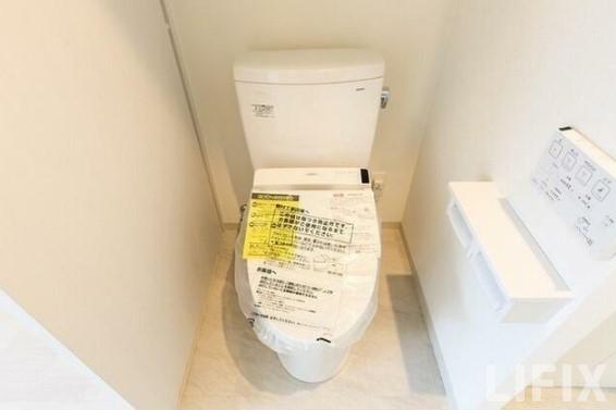 トイレ　トイレ