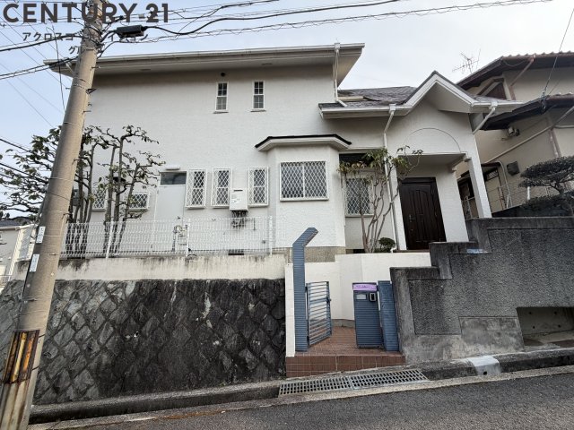 建物外観　ガレージ付き☆