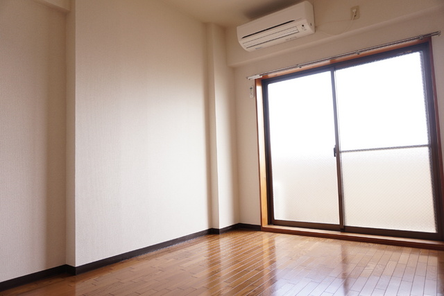 その他部屋・スペース　洋室６帖エアコン１基付