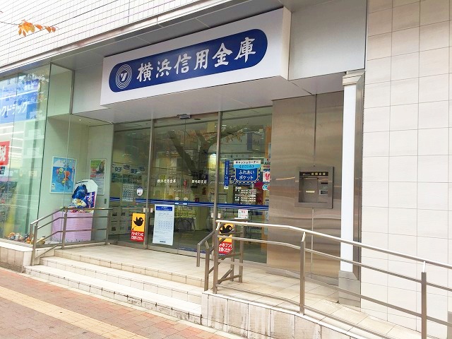 銀行　（株）横浜銀行／横浜市庁支店（銀行）まで808m