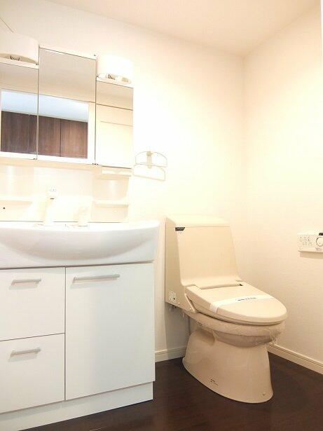 トイレ　※参考写真