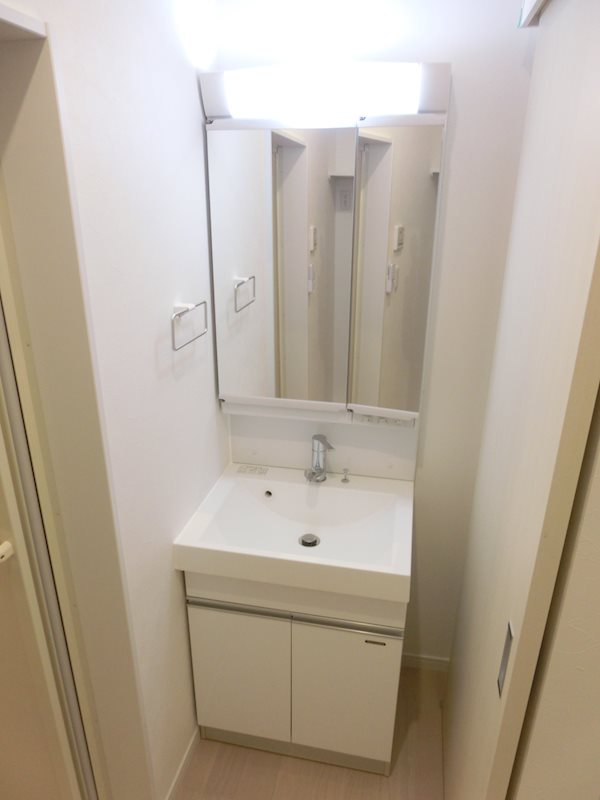 洗面設備　※同シリーズの別物件の写真です
