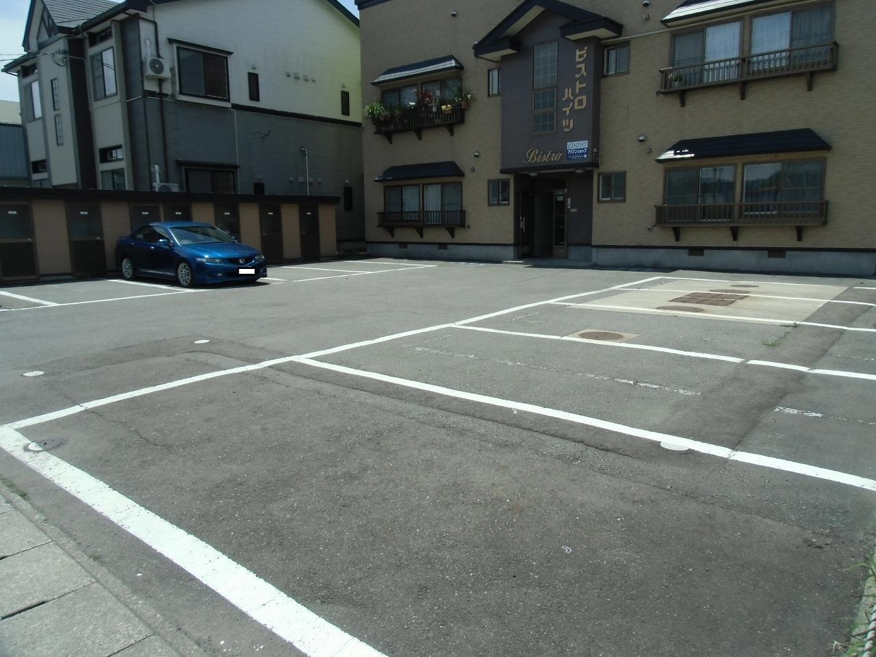 駐車場　駐車場