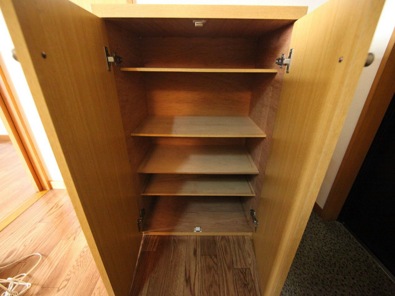 玄関　玄関　シューズボックス