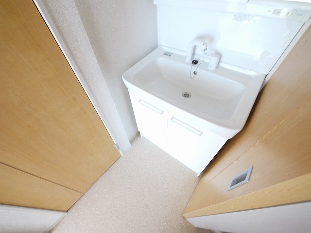 洗面設備　忙しい朝には欠かせない洗面所です