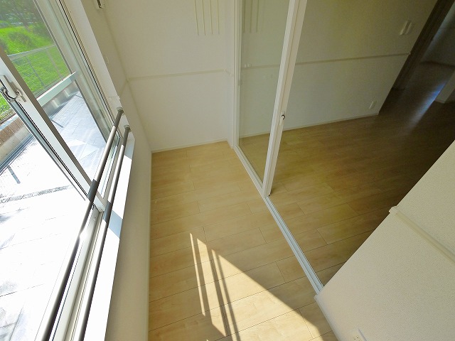 バルコニー　開放的で明るい空間を演出してくれるバルコニーです