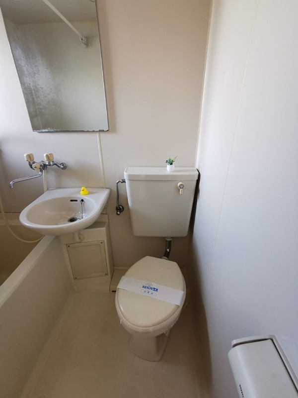 トイレ　別部屋参考写真