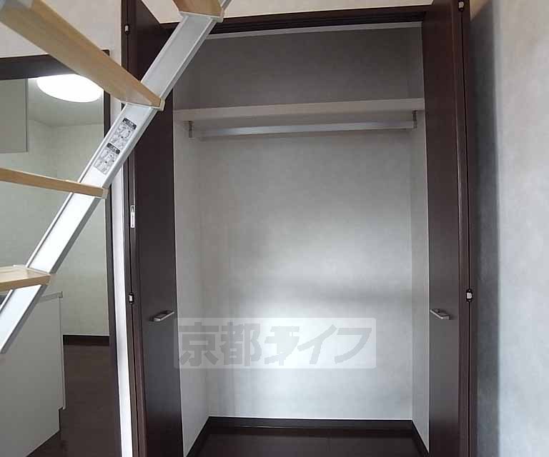 収納　洋服の収納もバッチリです。