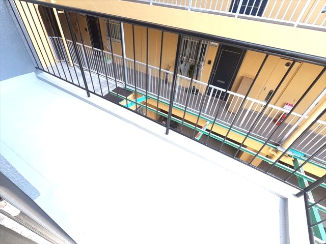 バルコニー　バルコニー