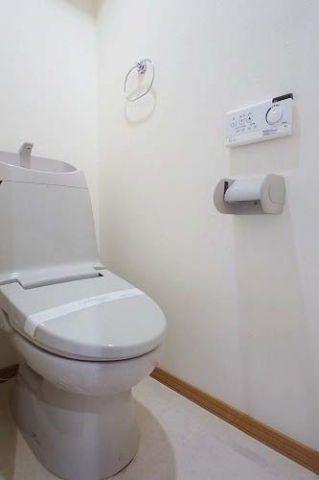 トイレ　シャワートイレ