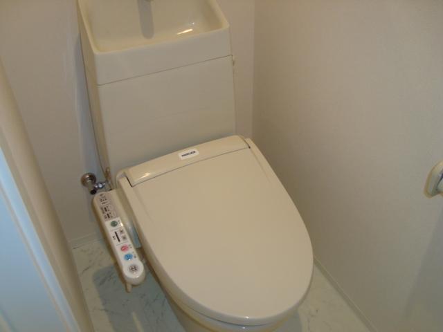 トイレ　シャワー付トイレ