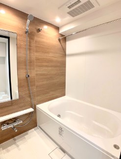 バス・シャワールーム　※別部屋参考写真