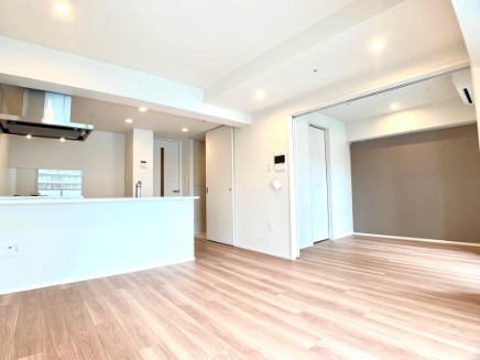 居室・リビング　※別部屋参考写真