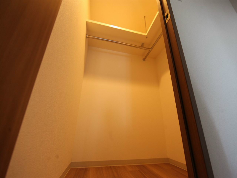 収納　ウォークインクローゼット（収納充実してます）