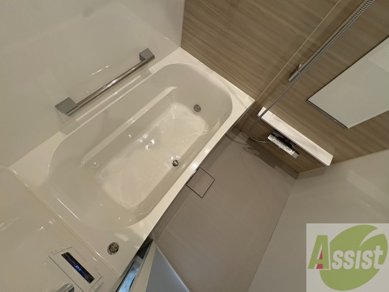 バス・シャワールーム　お風呂になります。一日の疲れを癒してくださいね。